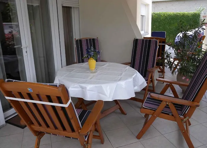 In - Balaton 18466 펜션 *